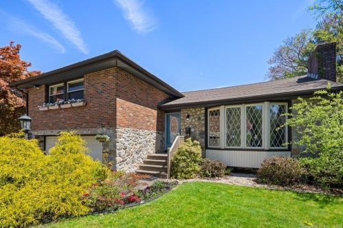 83 Rogers Rd, Bristol, CT 06010-7949