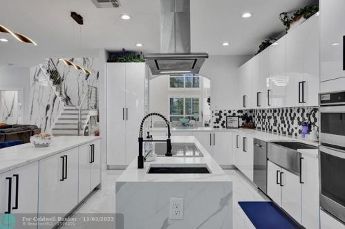 3591 177th Ave, Hollywood FL  33029-1666 exterior