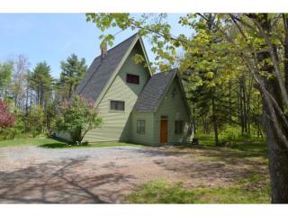 280 North Rd, Sunapee, NH 03782-2913