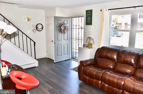 1 Courtney Ln, Downingtown PA  19372-1071 exterior