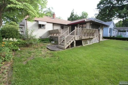 434 Harristown Rd, Ridgewood NJ  07452-2836 exterior