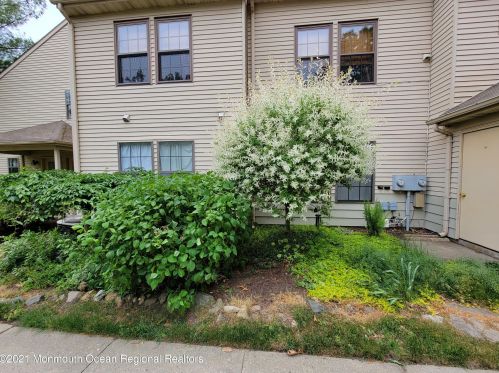 502 Deerfoot Way, Jackson Twp NJ  08527-4002 exterior