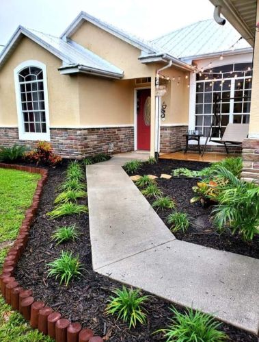 718 Amber Ter, Fort Pierce, FL 34953-2067