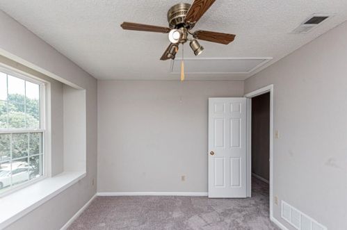 3313 Stone Bridge Dr, Lewisville TX  75028-2667 exterior