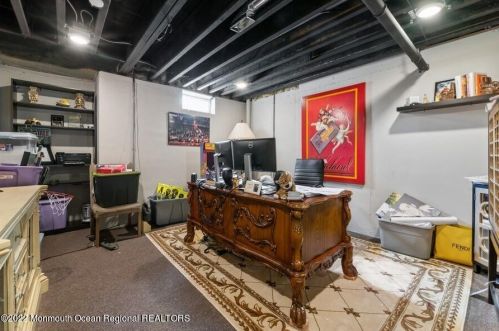 6 Courtney Ct, East Freehold NJ 07728-9563 exterior