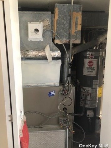 239 Eastwood Blvd, South Setauket NY  11720-2534 exterior