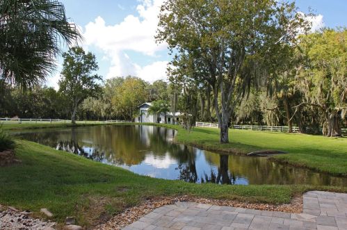 6823 Poley Creek Dr, Lakeland, FL 33811-2432