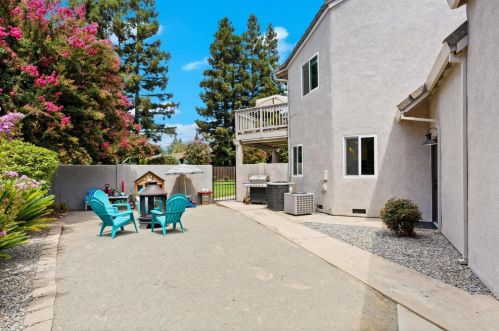 10013 Plaza De Oro Dr, Valley Home CA  95361-9235 exterior