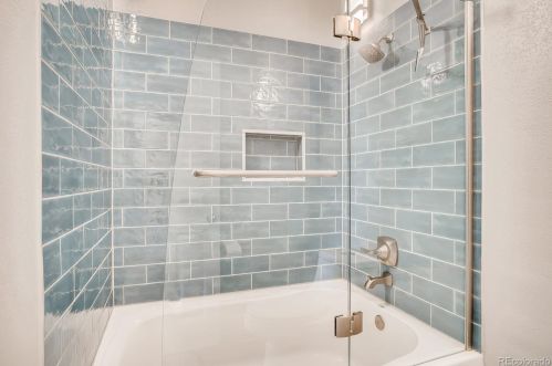 1633 Franklin St, Denver CO 80205-3967 exterior