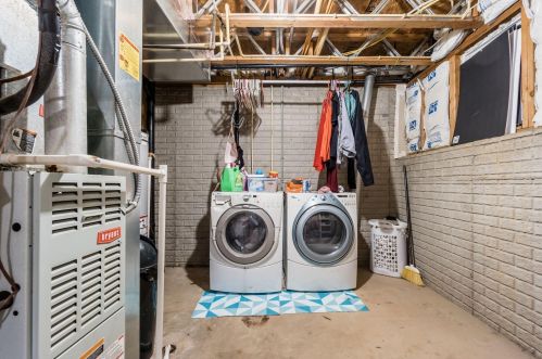 306 Preswicke Ml, Blacklick OH  43004-8462 exterior