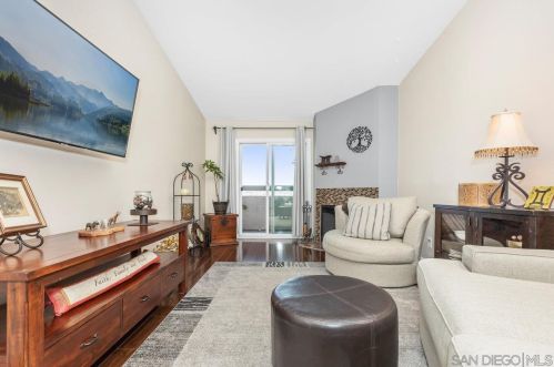 4794 Arizona St, San Diego, CA 92116-1353
