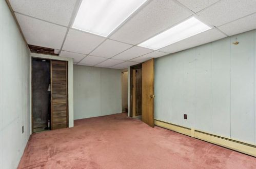 1 Meeting House Rd, Lincoln RI  02865-3806 exterior