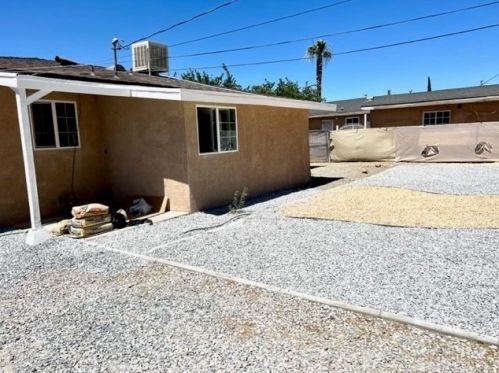 16431 Forrest Ave, Victorville CA  92395-3416 exterior