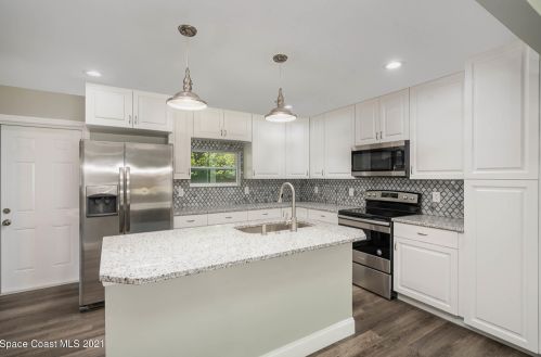 1890 White Sands Dr, Titusville FL  32780-4652 exterior