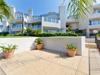 1108 Las Flores Dr, Carlsbad CA  92008-1443 exterior