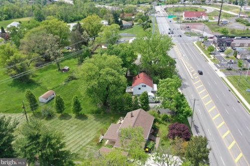 1200 Trooper Rd, Norristown PA  19403-3639 exterior