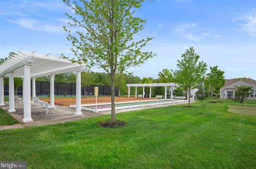 23 Brighton Pl, Swedesboro NJ  08085-5060 exterior