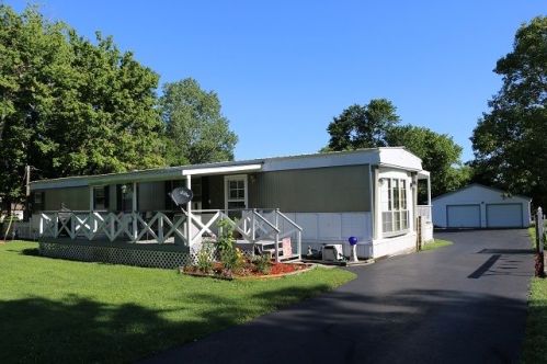 888 Pottertown Rd, Murray, KY 42071-5214