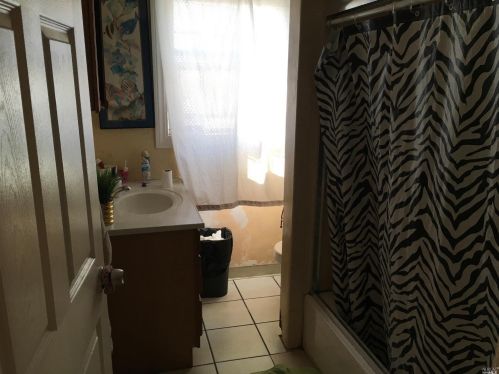 2321 Clinton Ave, Richmond CA 94804-1415 exterior