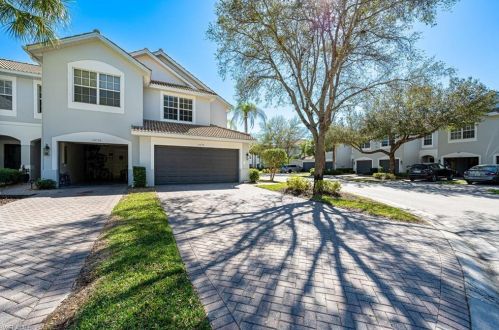 15894 Marcello Cir, Naples FL  34110-2832 exterior