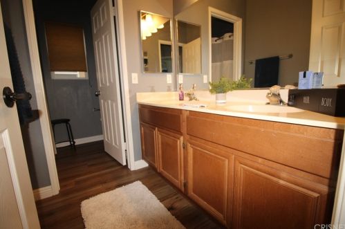 5823 Spice St, Lancaster CA  93536-2348 exterior