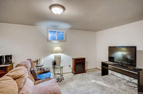 3826 Fraser St, Denver CO 80014-4022 exterior