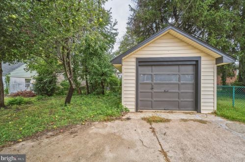 1954 49th St, Camden NJ  08110-2958 exterior