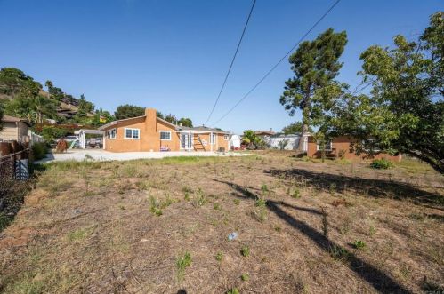 1159 Flamingo Ave, El Cajon CA  92021-3323 exterior