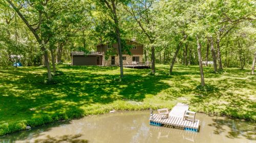 5107 Woodstead Rd, Waterford, WI 53185-3223