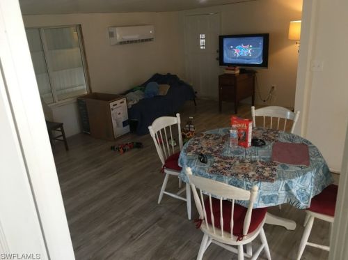 4885 Sandpiper Dr, Saint James City FL  33956-2812 exterior