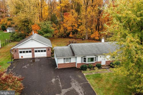 428 Neiffer Rd, Collegeville PA  19473-1415 exterior