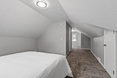 5637 Washburn Ave, Minneapolis MN  55410-2634 exterior