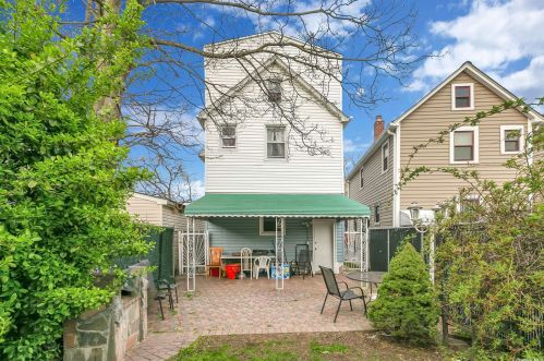 105-20 172nd St, Jamaica, NY 11433