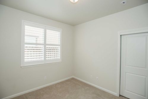 9950 Kennet Way, Elk Grove CA  95757-5118 exterior