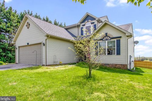 2185 Harney Rd, Littlestown, PA 17340-9376