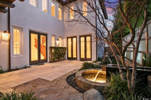 24613 Garland Dr, Santa Clarita CA  91355-4962 exterior