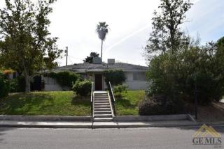 2301 Castle Dr, Bakersfield, CA 93306-3507