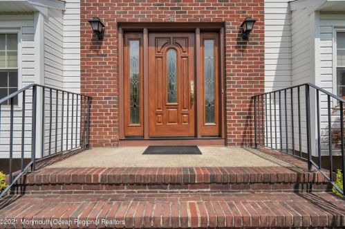 311 Mackenzie Dr, Jackson Twp, NJ 08527-1186