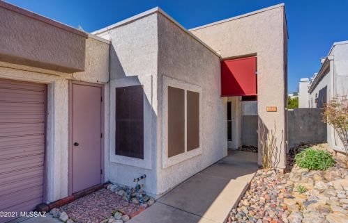 5581 Mica Mountain Dr, Tucson, AZ 85750-6452