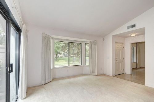 924 Cross St, Woodland CA  95695-4128 exterior