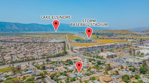 32389 Valley View Ave, Lake Elsinore CA  92530-0518 exterior