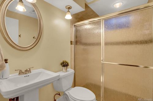 1871 Pierce St, Denver CO 80232-7125 exterior