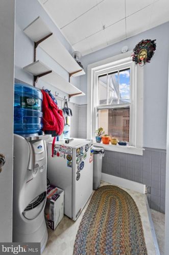 37 Hillcrest Ave, Camden NJ  08108-1318 exterior