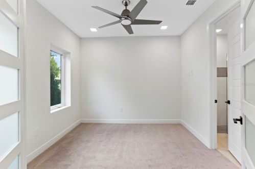 254 Pineloch Ave, Orlando, FL 32806-5423