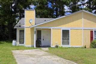 125 Village Cir, Jacksonville, NC 28546-7787