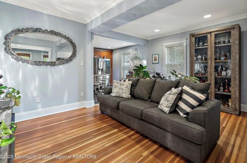 100 Branch Ave, Tinton Falls NJ  07701-2204 exterior