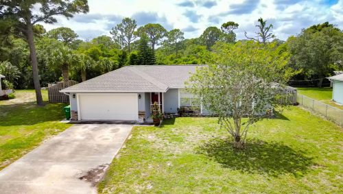 794 Alcazar Ave, Cocoa, FL 32927-8712