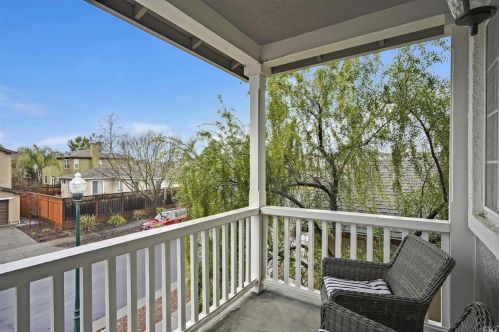 306 Bouquet Cir, Windsor, CA 95492-9611