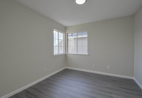 490 Santa Barbara St, Los Banos CA  93635-6324 exterior