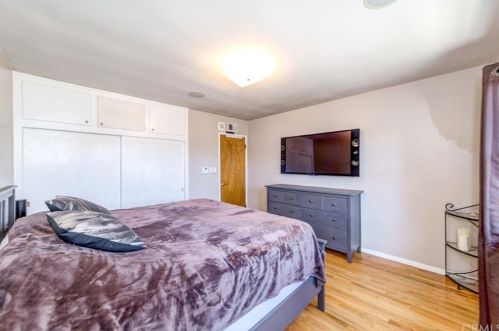 1740 Hickory Ave, Torrance CA 90503-7219 exterior